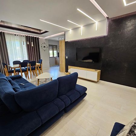 Tower Bridge Apartment Tirana Exterior photo