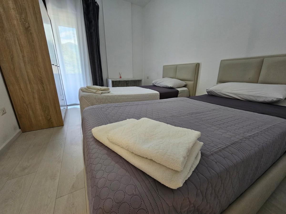 Tower Bridge Apartment Tirana Exterior photo