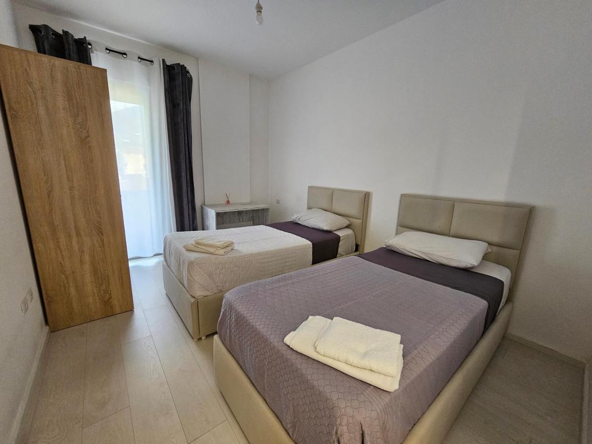 Tower Bridge Apartment Tirana Exterior photo